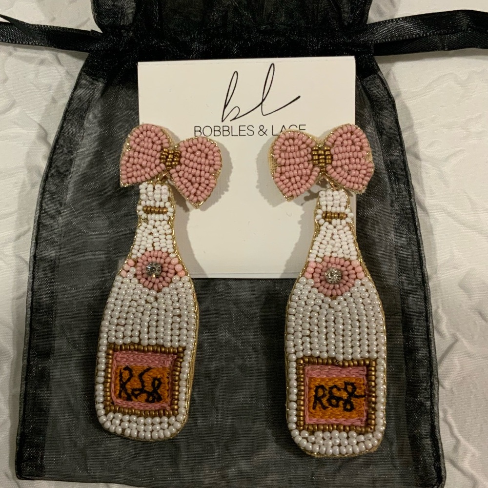Bobbles & Lace Rosé beaded earrings